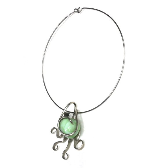 Silver plated octopus hand made necklace Gorgeous - Picture 2 of 12